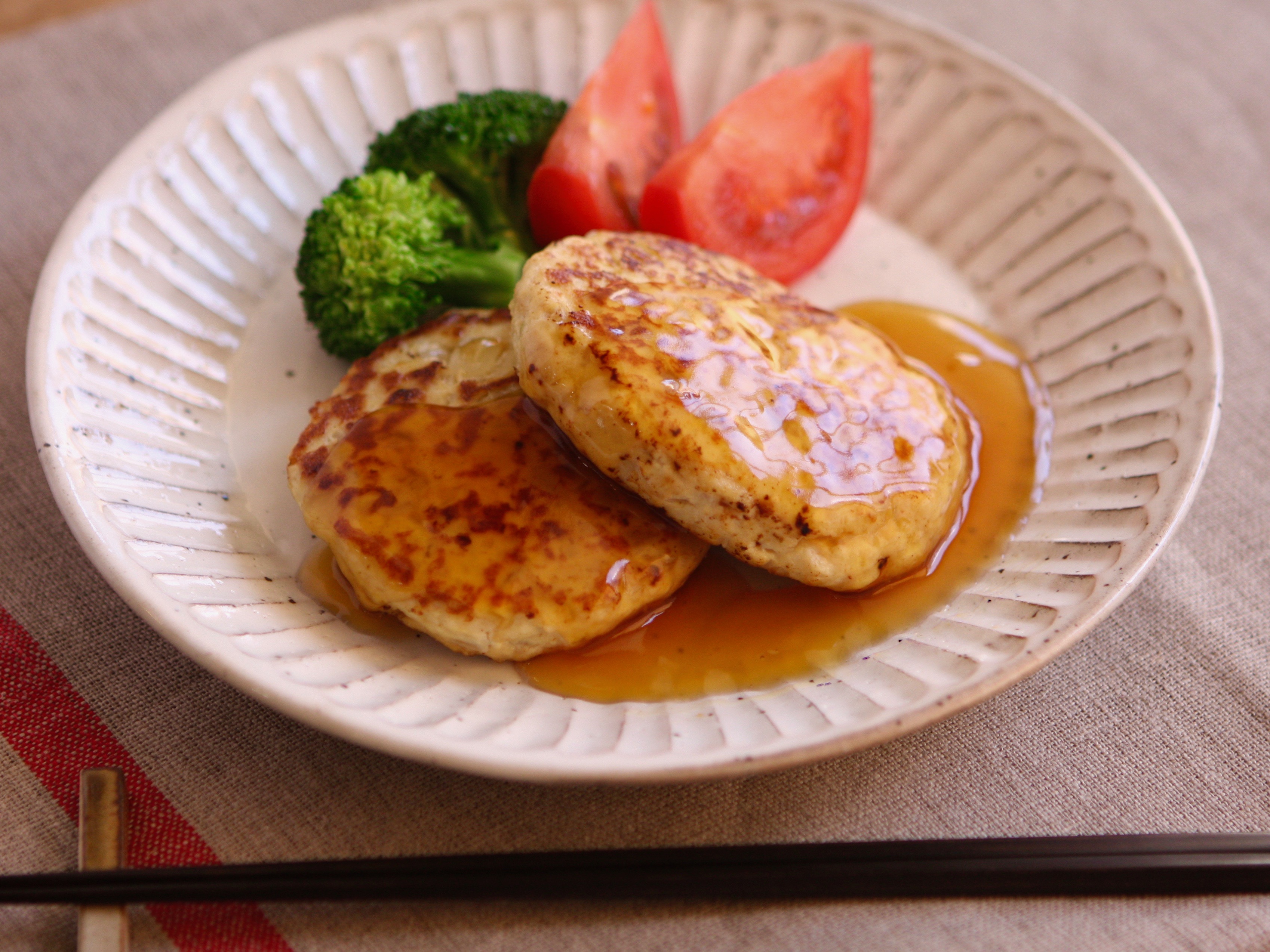 やわらか豆腐ハンバーグ　和風ソース